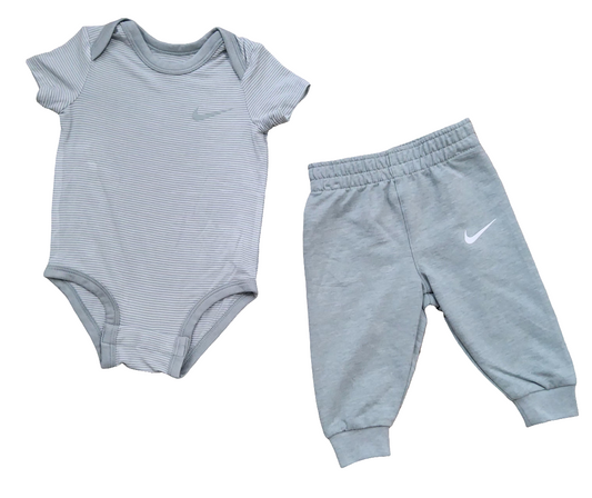 Nike conjunto body e calça de moletom menino verde