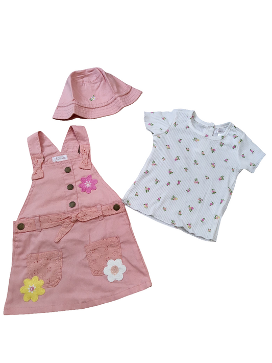 Nannete vestido rosa com blusa e chapéu